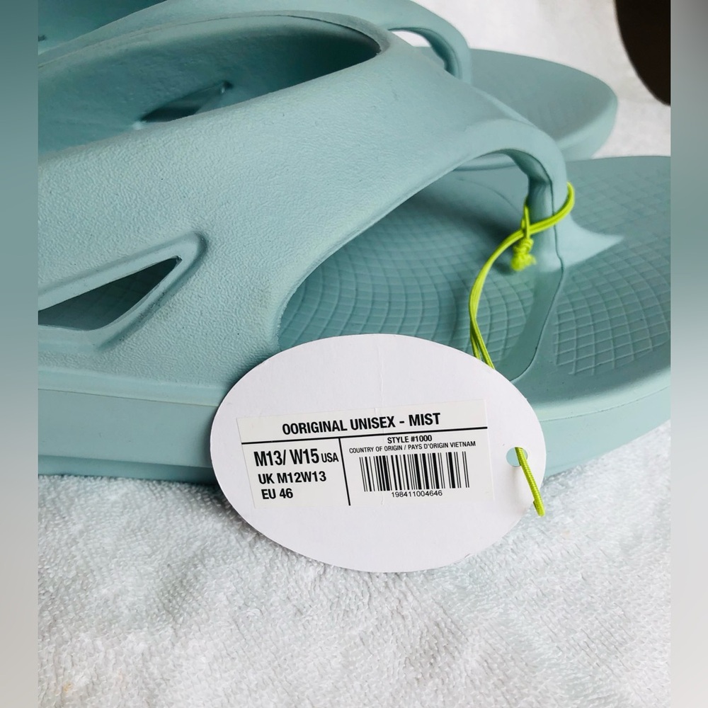 OOFOS Men's Mint Green Recovery Flip-Flops